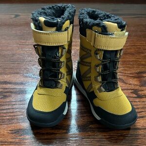 Merrell Kids Yellow and Black Winter Boots